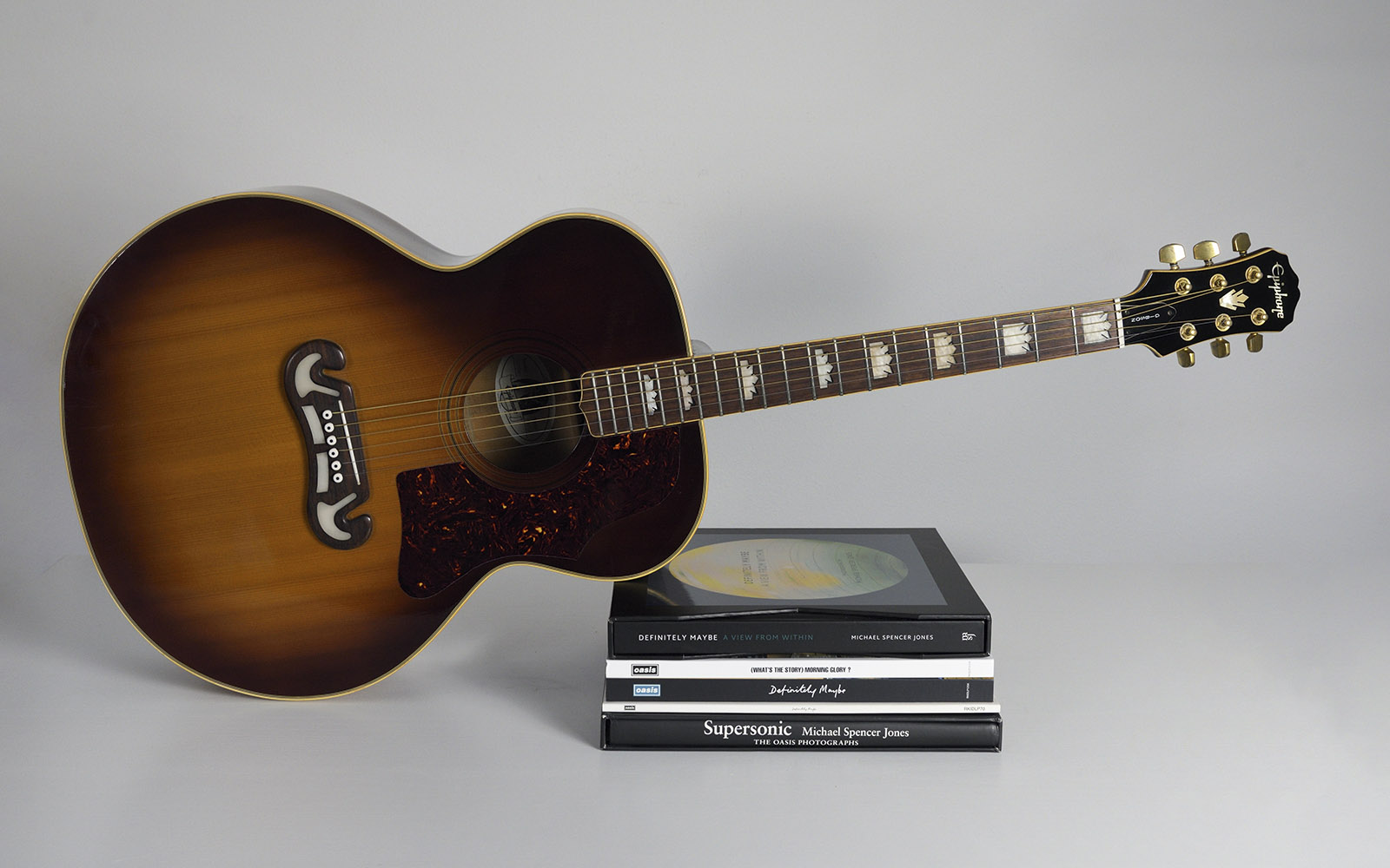 The humble Epiphone EJ-200: the acoustic sound of Oasis – The